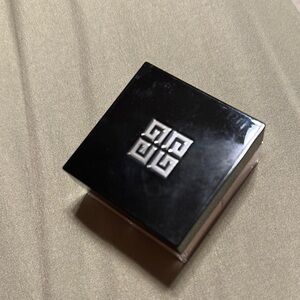 Givenchy Prisme Libre Loose Powder 5 Voile Rose Radiant Finish Face Makeup